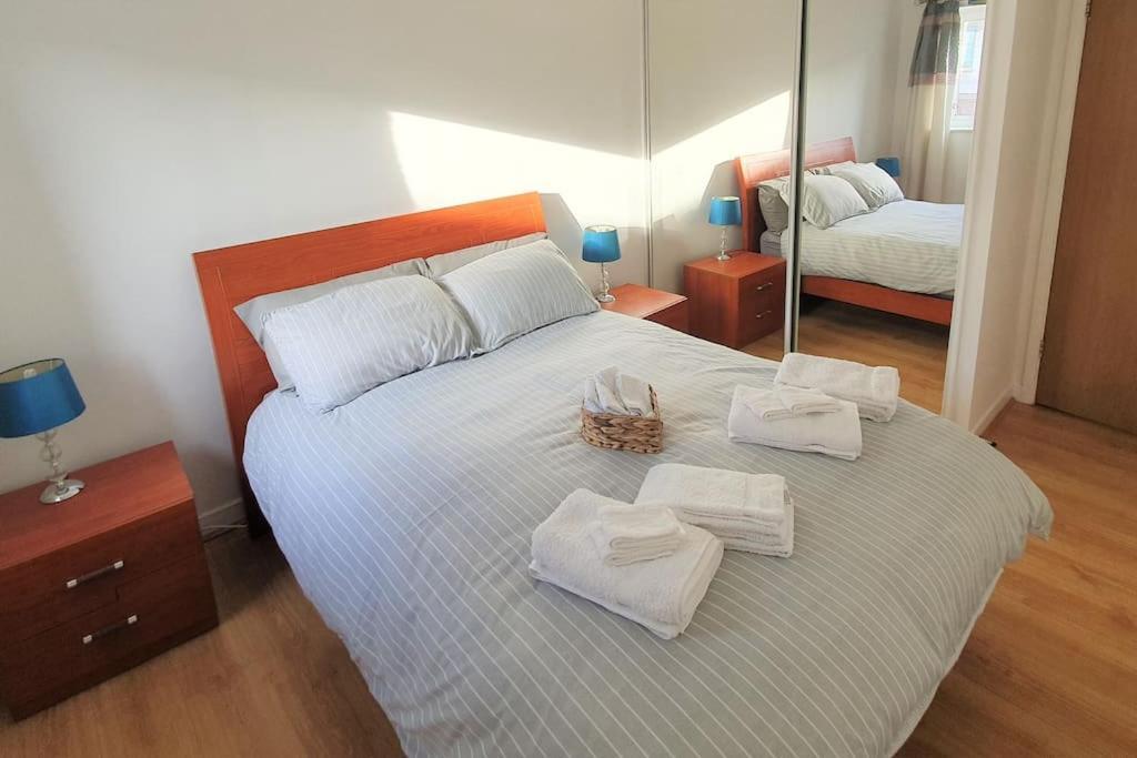 Modern One Bedroom Apt - City Centre & Freeparking Glasgow Eksteriør billede
